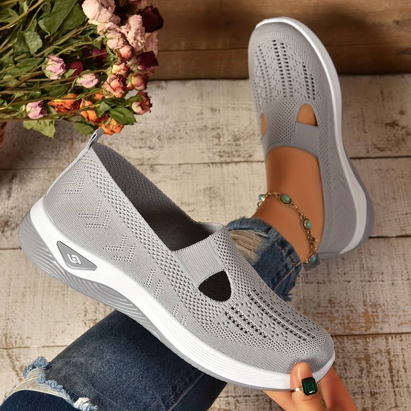 Dites adieu aux douleurs aux pieds. Movena™ vous offre confort orthopédique, légèreté et design chic. Essayez-les aujourd’hui avec -50 % de réduction !